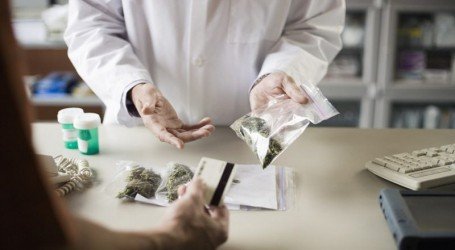 בדרך לרפואי: בחודש ינואר יונפקו אישורי מכירת קנאביס ל-22 בתי מרקחת