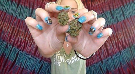 המלחמה של אינסטגרם עם קנאביס