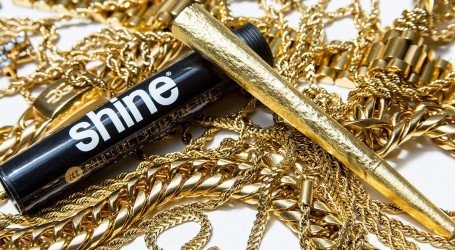 10 מוצרי הקנאביס הכי יוקרתיים בעולם – פרחים, כלי עישון ואידוי, מאכלים, ועוד; ‘פרק ראשון בסדרה’